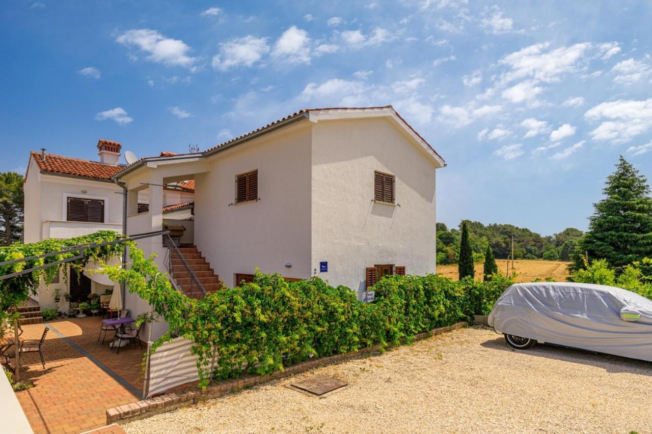 Apartments Pernar Poreč Exterior foto